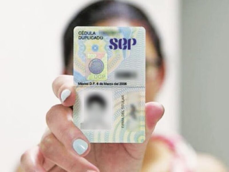 Cédula profesional de técnico expedida por la Secretaría de Educación Pública